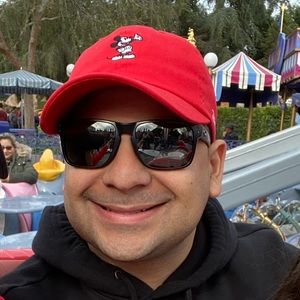 Meet your Posher, Christopher